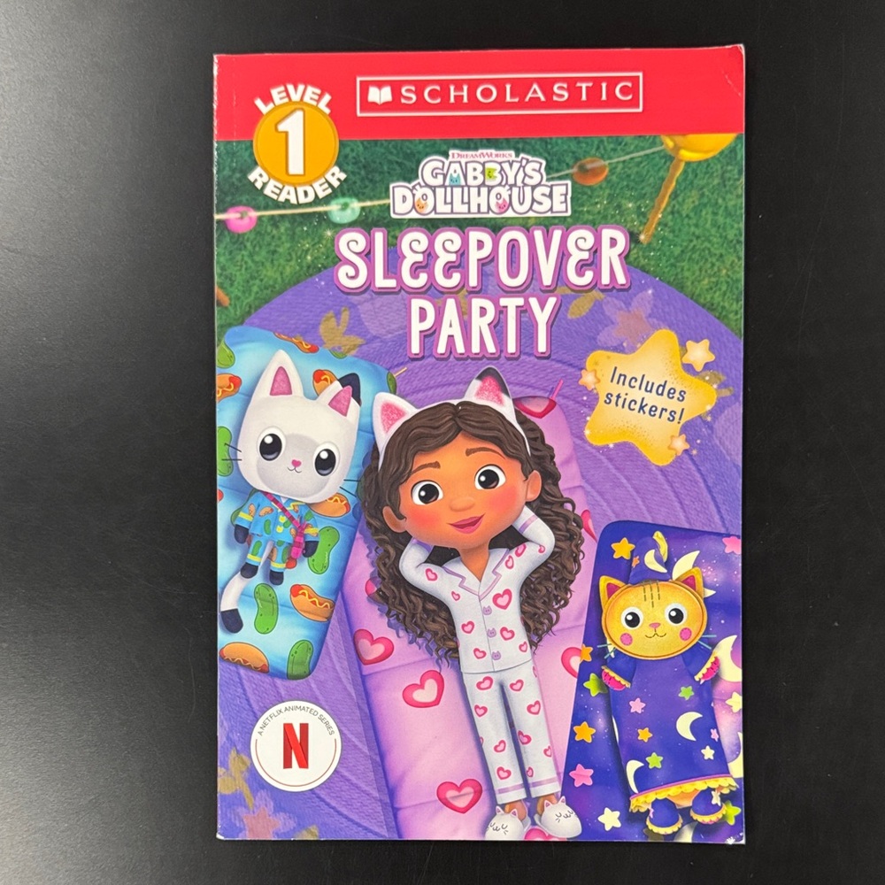 Gabby’s Dollhouse: Sleepover Party - Scholastic Softcover Children’s Book